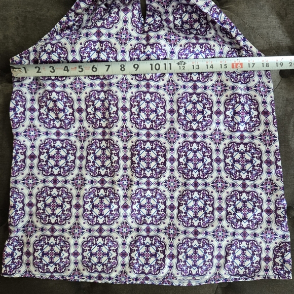 THE LIMITED Key Hole, Back Tie, Top - Size‎ Medium - Picture 7 of 9